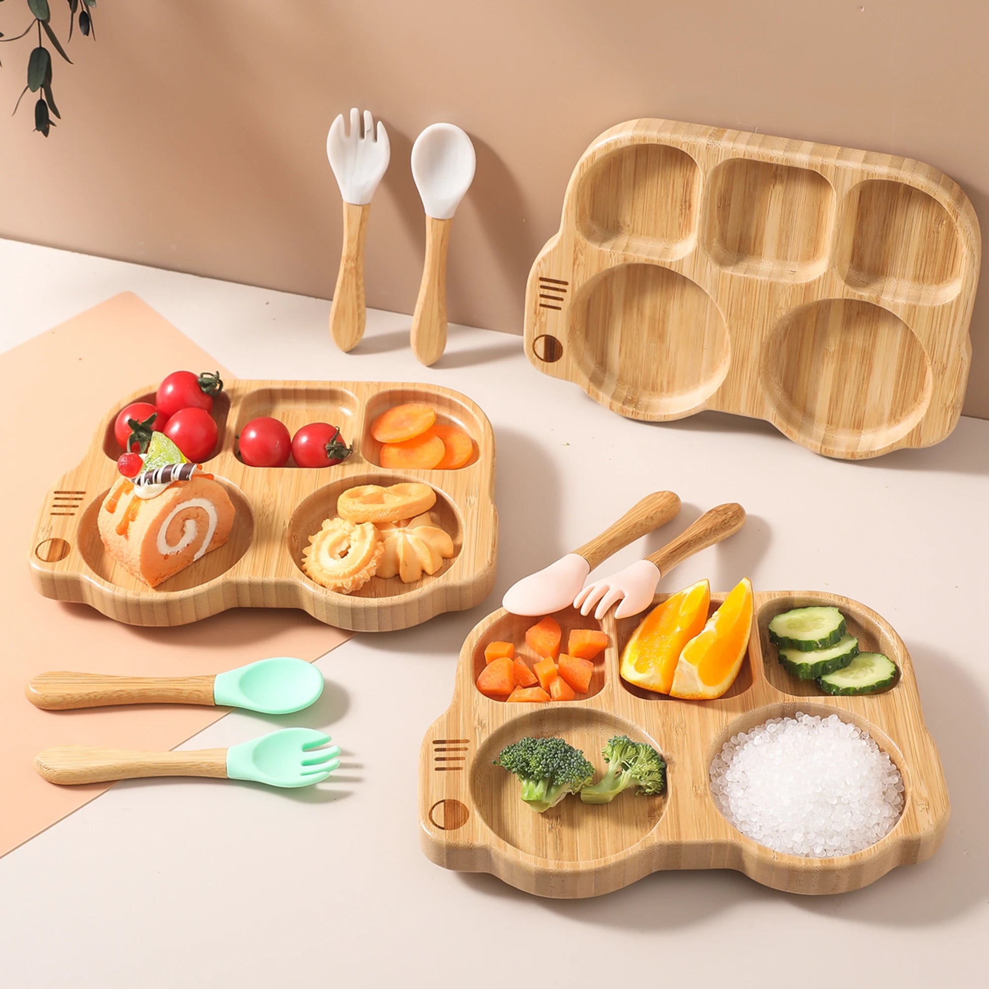 Conjunto de Prato e Talheres de Silicone e Bambu