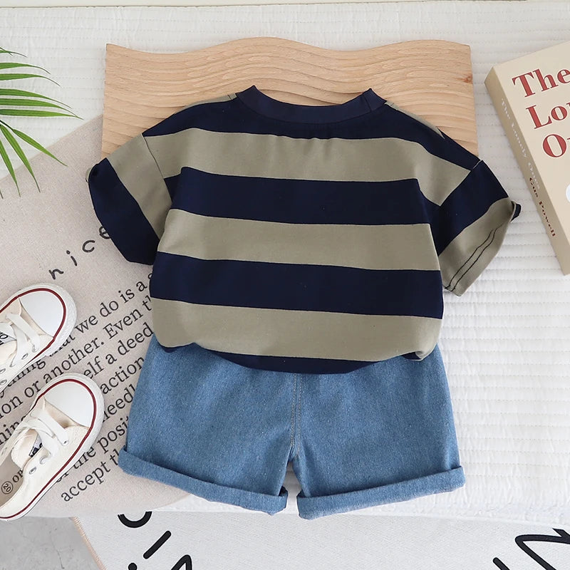 Conjunto Verão Baby Boy – Camiseta Listrada & Shorts